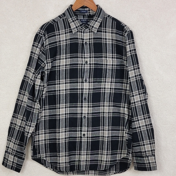 J. Crew Men's Classic Fit Black And Gray Plaid Button Down Flannel Shirt  M NEW - Picture 3 of 10